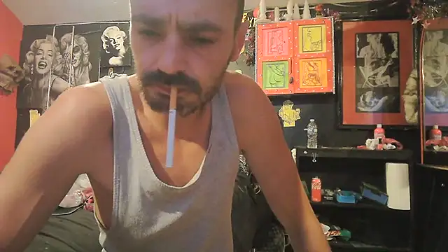 daddyandsplashqueen (Ask my age) - Flash titties