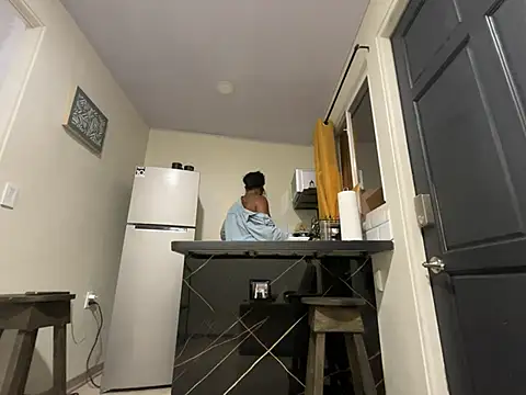 wynterheat (F milf) - Pussy Play | 2 tokens or more