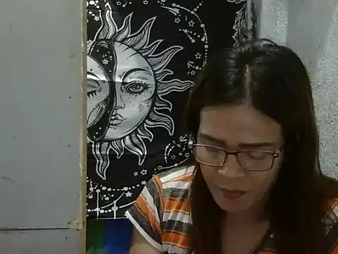juicycum069