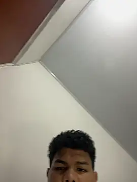 MorenoHot90