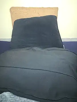pretty_boobies