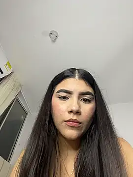 nyla_rose_