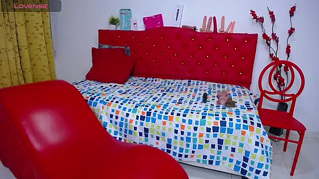 thalia_mills19