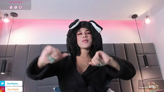 Eevee_Taylor