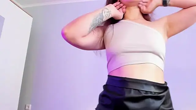 ohwowgirl (Ask my age) - Slap my ass hard for you