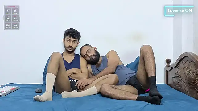 DesiDaddyandSon live cam on StripChat