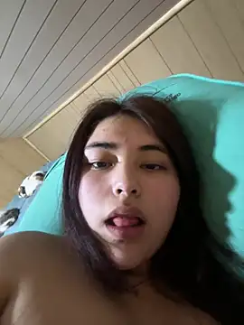 yazzhot18
