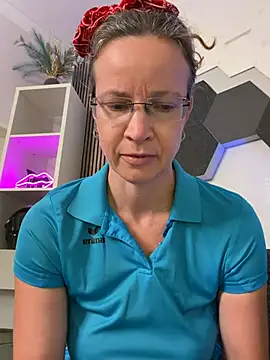 AnnikaRose live cam on StripChat