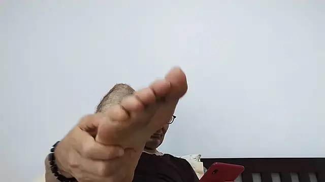 BIGUNCUTHARDCOCK live cam on StripChat