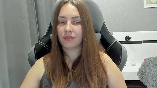 Mia_shy1