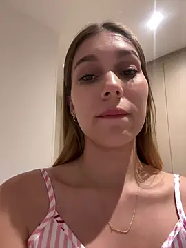 Nikii__ live sex cam