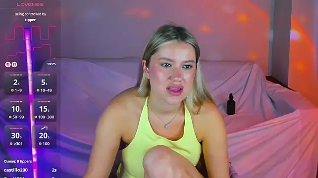 Shakira_Lux
