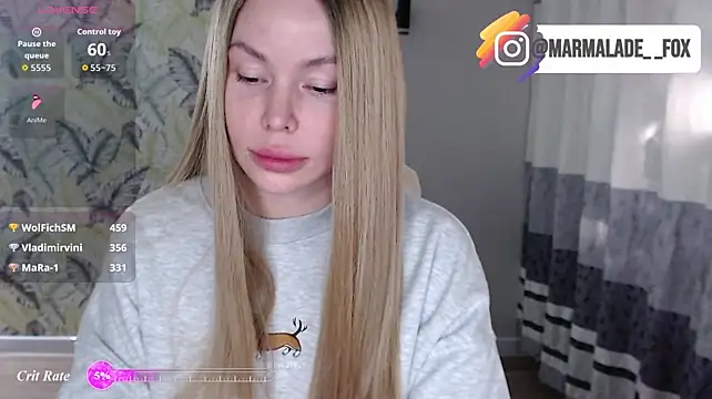 Marmalade_Fox live cam on StripChat