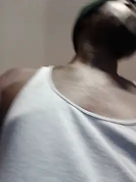 Blu334 live cam on StripChat