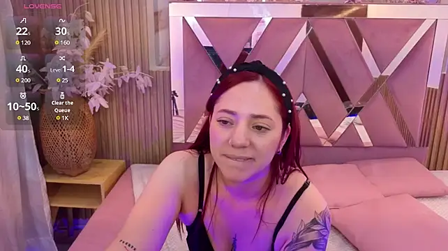ANNE_TAY1 live cam on StripChat