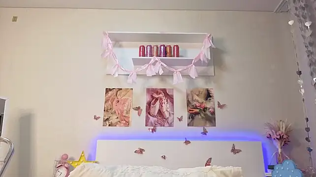 Milly_Lane webcam