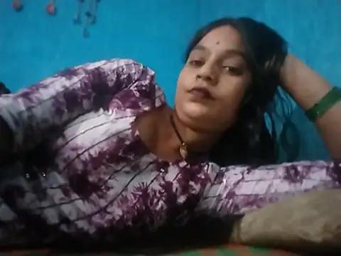 Shivani_love1 live cam on StripChat