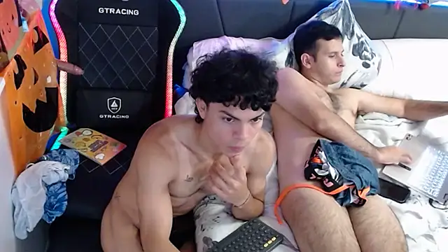 Kevinjchan1 live cam on StripChat