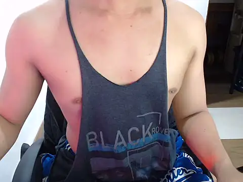 Hot_Muscle69 live cam on StripChat