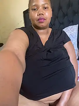 Curvycandy95