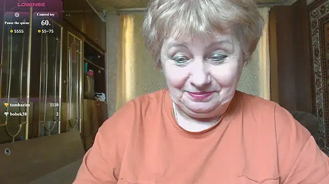 Casey_peach