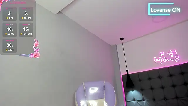 scarletcherry18