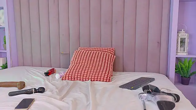 Meganlove__