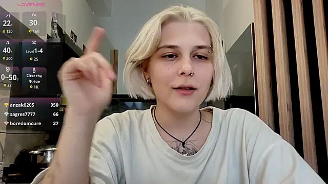 Ella_Bloom