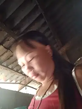 NyloveSquirt