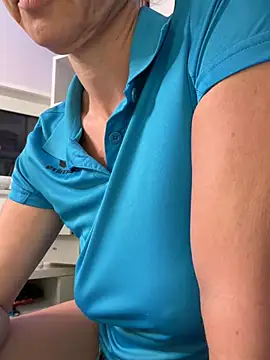 AnnikaRose live cam