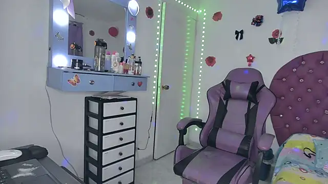 soffy_rosses live cam on StripChat