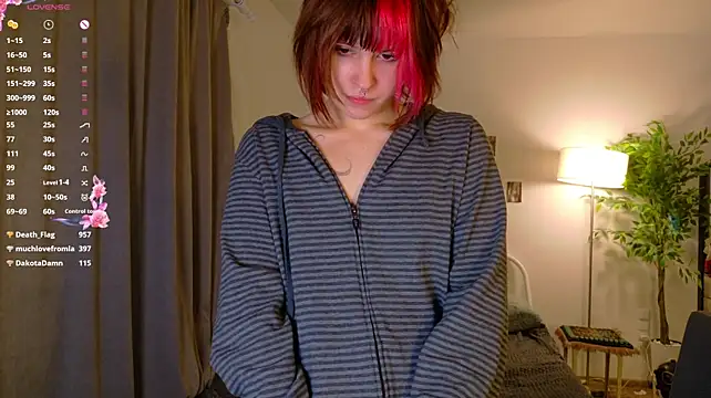 KikiMoor live cam on StripChat