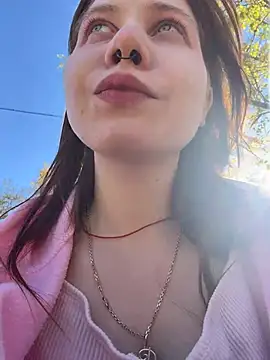 SlavicCandy live sex cam