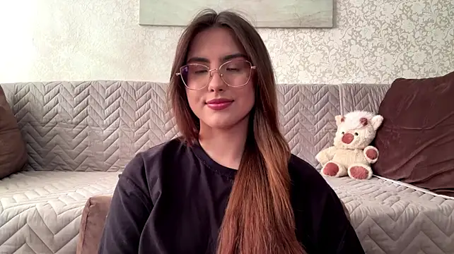 Mina_Aston