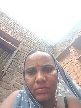 Priya_cutR