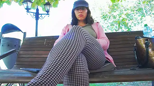 PublicBigLabiaMelly