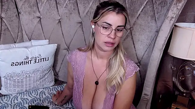 BustyGizelle