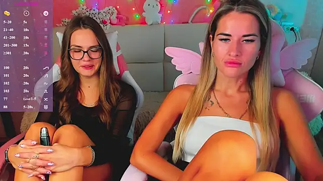 hotty_girls_here