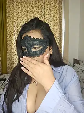 Blossam_07 live cam on StripChat