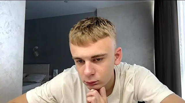 solofury (M twink) - Buy car