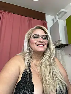 x_elena_x live cam on StripChat