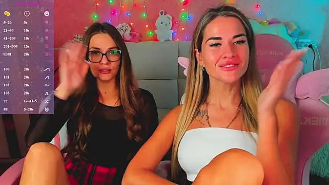 hotty_girls_here