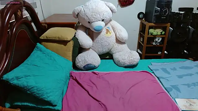 Modèle: _Keyla_rosse