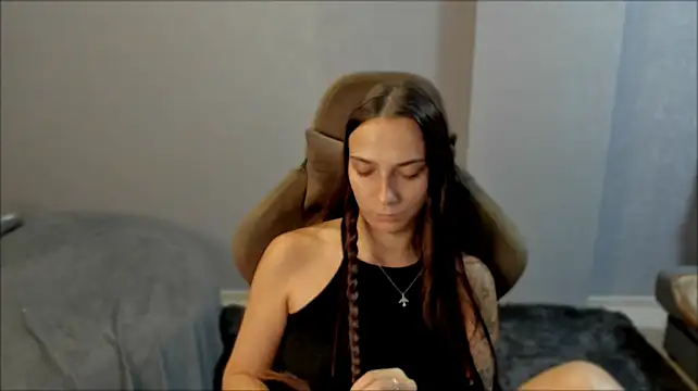 AnnaDolll live cam on StripChat