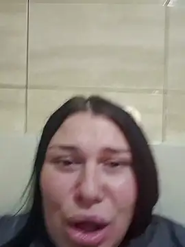 6Alicee69