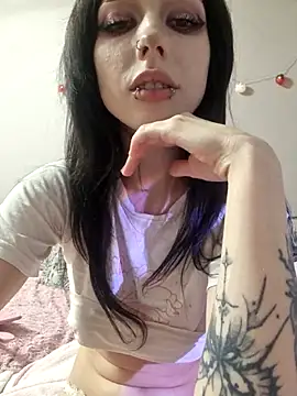 _Alice_0-0