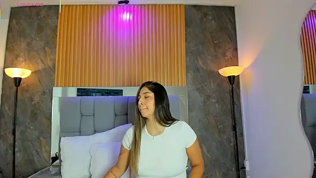 ariana_smith04