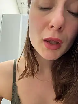Dina_Tease