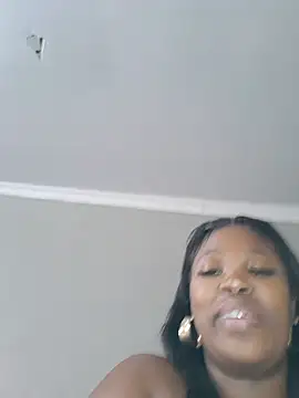 sweetdolly29xx (F milf) - My man to join me on live