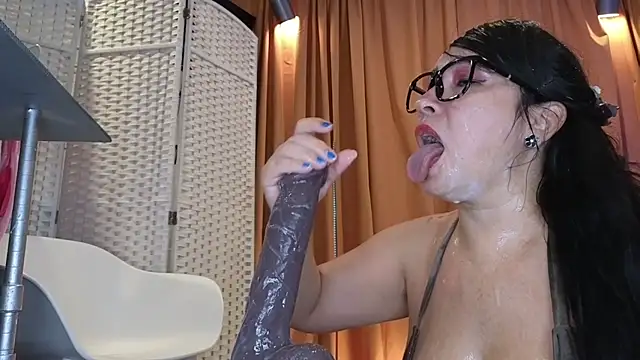 Vickiebee